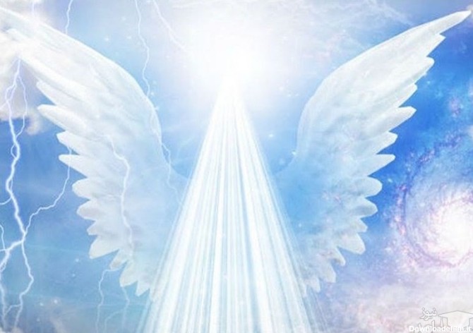 بال فرشته در حال عروج به آسمان