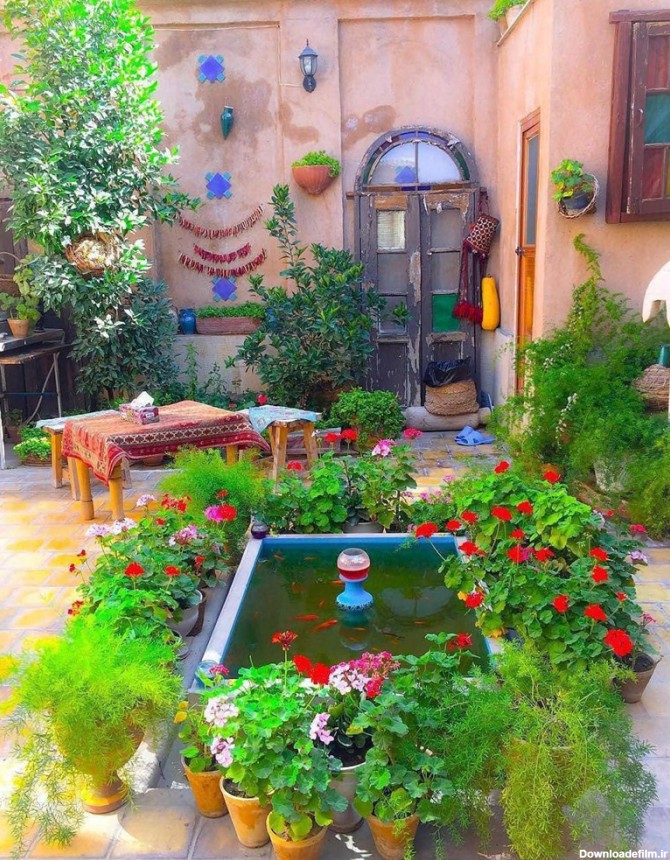 حیاط سنتی ایرانی