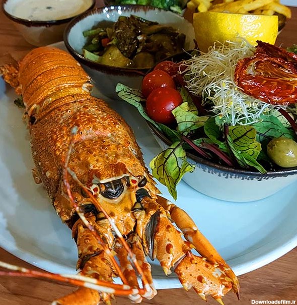 لابستر غذای دریایی خرچنگ خوراکی در رستوران لنیما تهران کاشانی