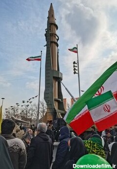 نمایش «موشک بالستیک عماد» و «پهپاد شاهد۱۳۶» در میدان آزادی تهران + ...