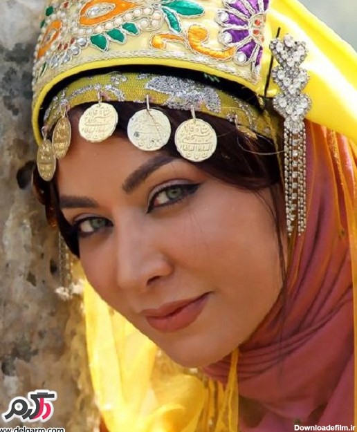 عکسهای جدید و بسیار زیبای فقیهه سلطانی با لباس محلی/اردیبهشت 93