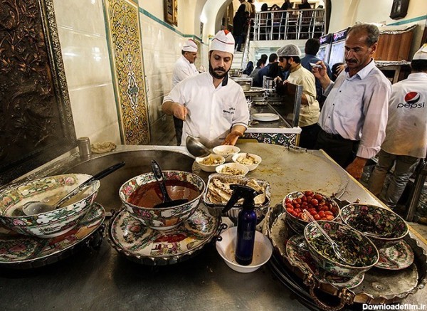 غذاهای سنتی و محلی اصفهان در سفره افطار؛ رسمی که کهنه نمی‌شود