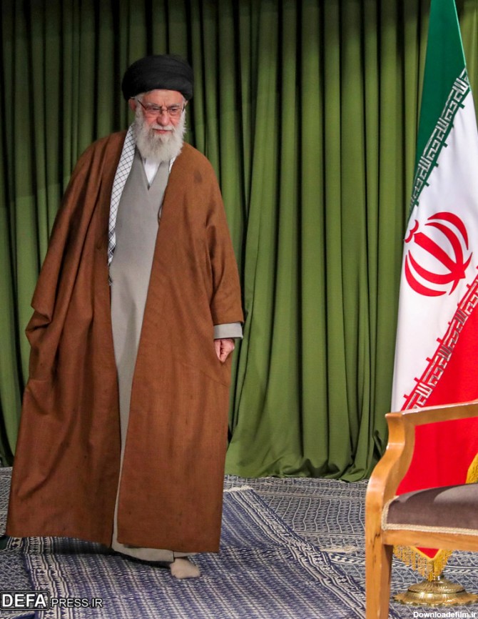 تصاویر/ سخنرانی امام خامنه‌ای به مناسبت نیمه شعبان