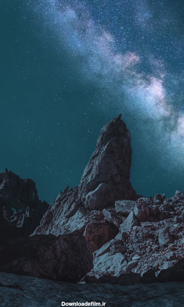 عکس زمینه کهکشان راه شیری در آسمان شب پس زمینه | والپیپر گرام