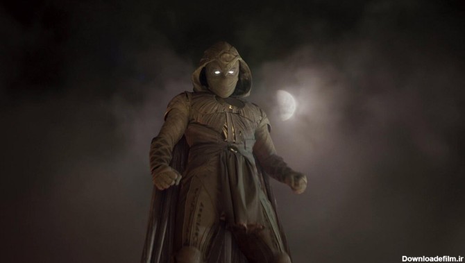 شوالیه ماه با بازی اسکار آیزاک در سریال Moon Knight آماده مبارزه می‌شود