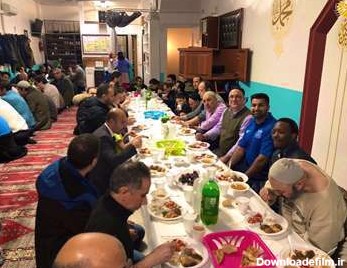 افطار نیروهای پلیس مسلمان آمریکا در ماه رمضان