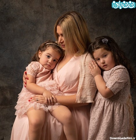 آتلیه عکاسی مادر و کودک، چطور بهترین‌اش را انتخاب کنیم؟