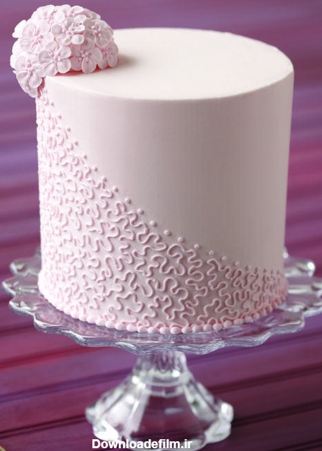 کیک تولد دخترانه صورتی ساده و شیک