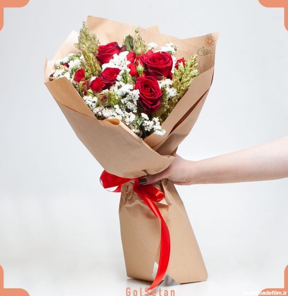 دسته گل رز و استاتیس هدیه ای رنگین برای عزیزان