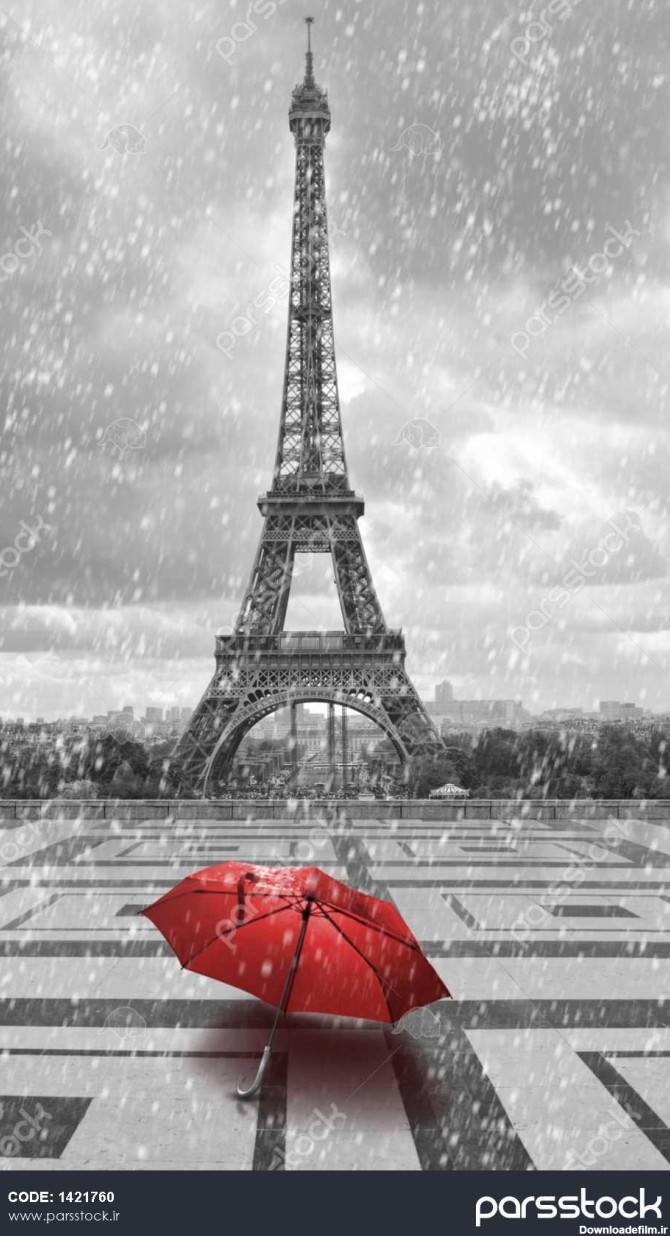 برج ایفل در باران با چتر قرمز عکس سیاه و سفید با عنصر قرمز ...