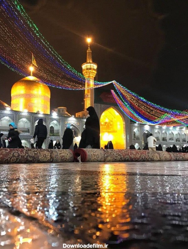 عکس حرم امام رضا در شب بارانی