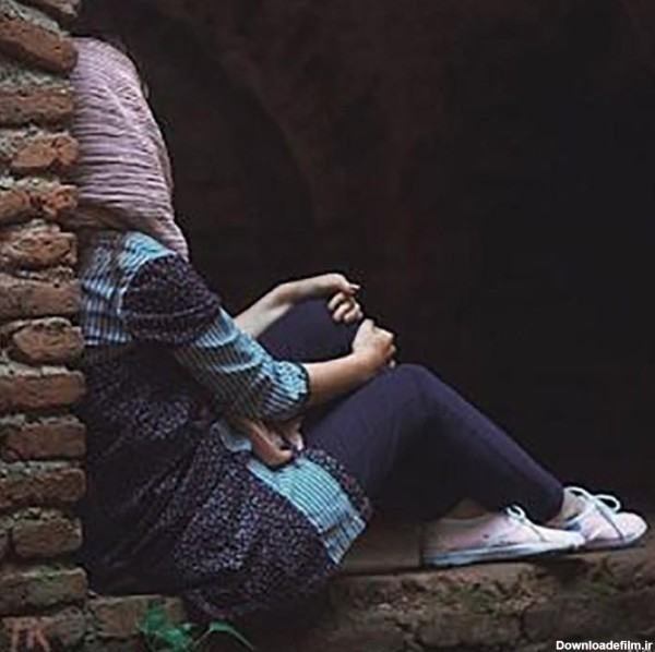 عکس دختر غمگین ایرانی - عکس نودی