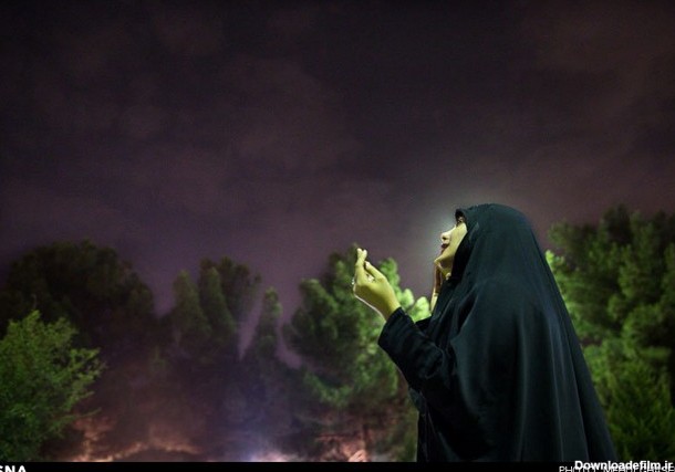 احیای شب بیست و سوم ماه رمضان (تصاویر) | بورس 24