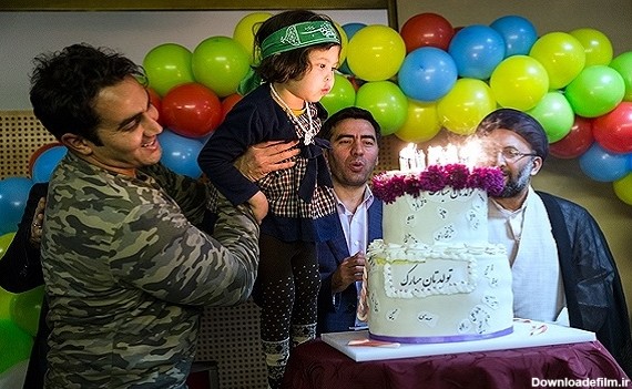 پوریا پورسرخ در جشن تولد کودکان شهدای مدافع حرم+عکس