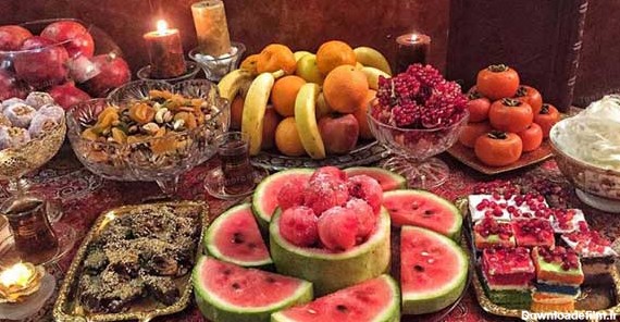 تزیین سفره شب یلدا با هندوانه و انار برای تازه عروس ها بسیار لاکچری