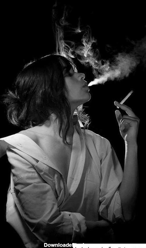 عکس دختر غمگین با سیگار