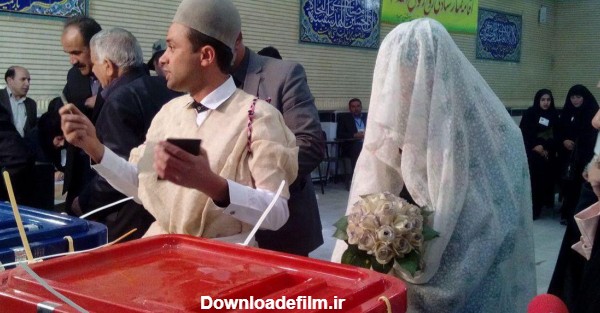 عکس: عروس و داماد یاسوجی پای صندوق رأی