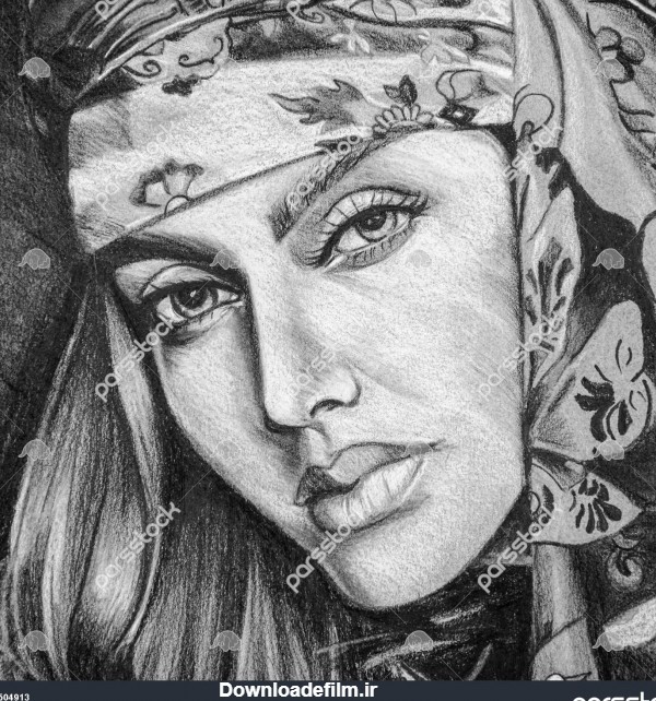 کلوزآپ چهره دختر ایرانی نقاشی سیاه قلم 1504913