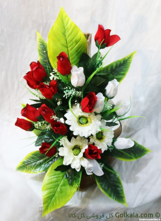 سبد گل غنچه رز و مارگریت سفید | گل فروشی گل کالا | 60 هزار تومان