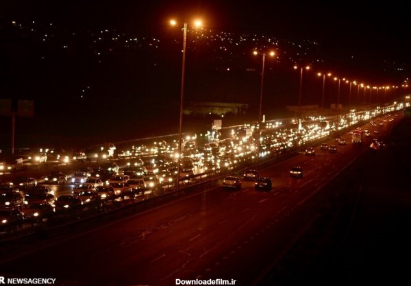 خبرآنلاین - تصاویر | مسافران جاده چالوس شب عیدقربان را این‌گونه ...