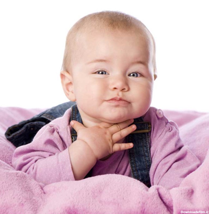 دانلود تصویر باکیفیت نوزاد با مزه و چشم رنگی