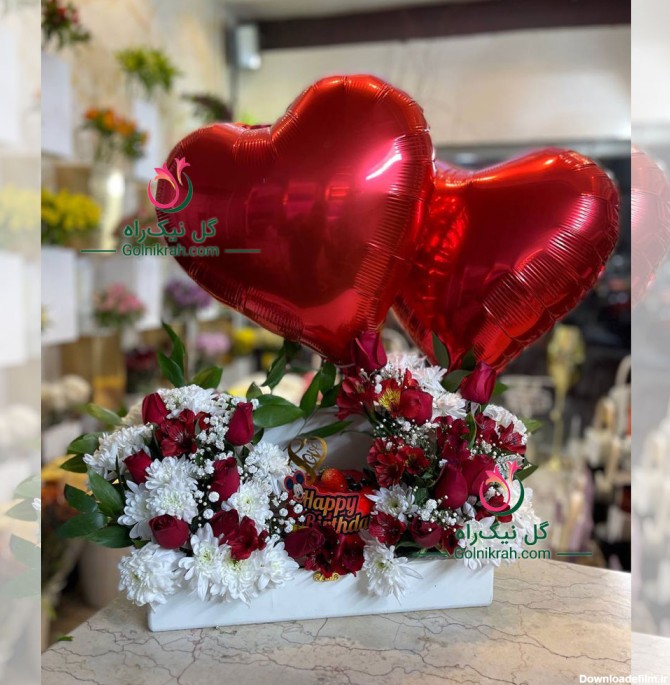 باکس گل عاشقانه و بادکنک قلبی قرمز ❤️ با قیمت مناسب - گل نیک‌راه