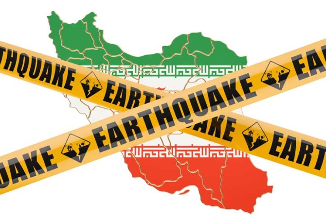 تصویر با کیفیت پرچم و نقشه ایران با نوار خطر زمین لرزه