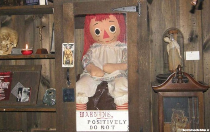 عروسک آنابل