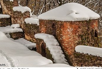 طبیعت زمستانی قلعه رودخان در استان گیلان
