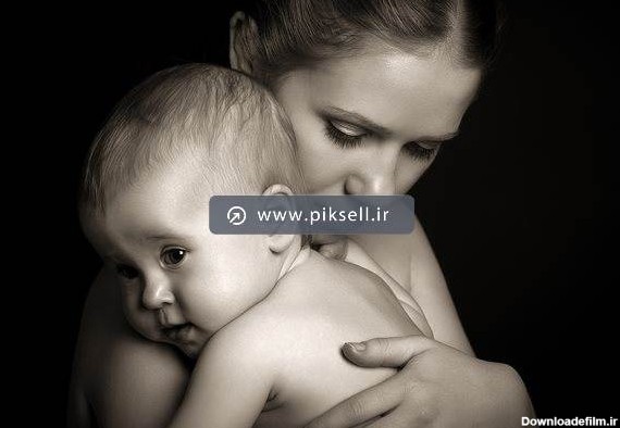 عکس با کیفیت از نوزاد و مادر