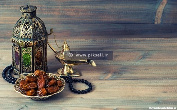 تصویر با کیفیت از خرما و فانوس شب های ماه مبارک رمضان