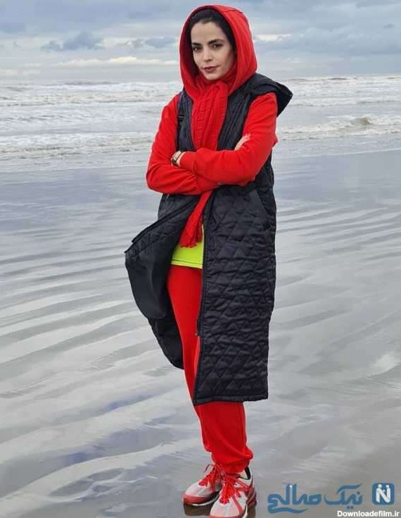 تصاویر بازیگر سپیده خداوردی | سپیده خداوردی با ست قرمز لباسش کنار دریا
