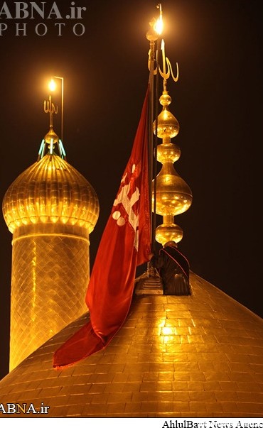 تعویض پرچم گنبد امام حسین(ع) +تصاویر