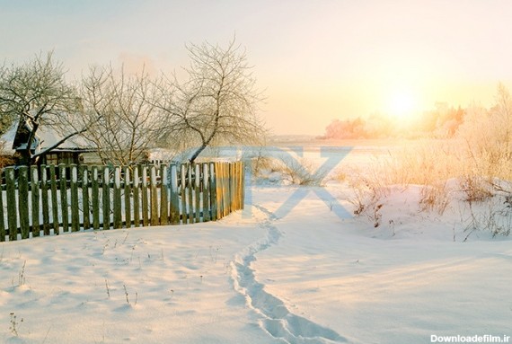 دانلود عکس استوک طلوع خورشید در منظره برفی با کیفیت بالا
