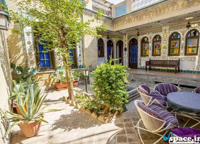 نمای محوطه هتل سنتی طلوع خورشید - اصفهان