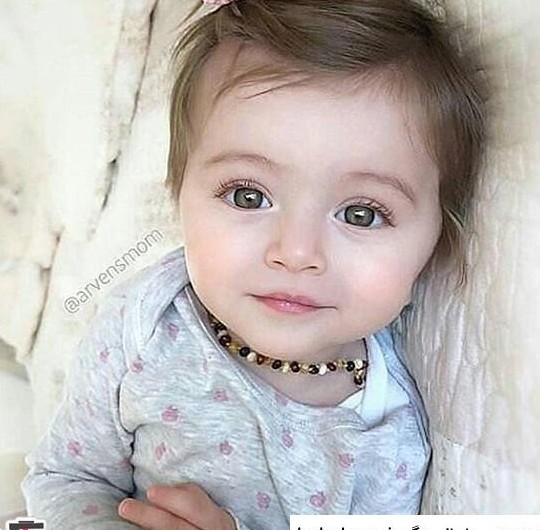 عکس بچه خوشگل چشم رنگی دختر برای پروفایل