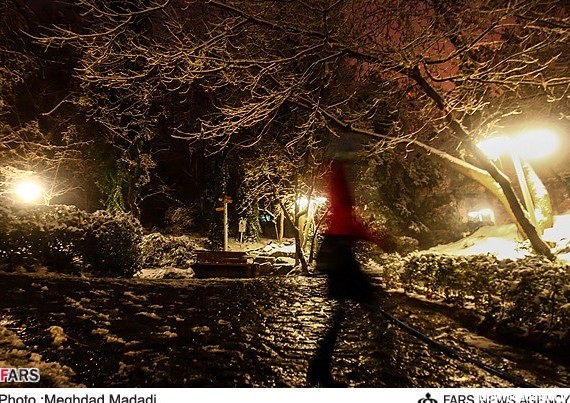 شب سرد زمستانی تهران (گزارش تصویری)