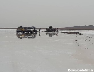 ورود به دریاچه نمک دامغان بدون راهنمای محلی خطرناک است