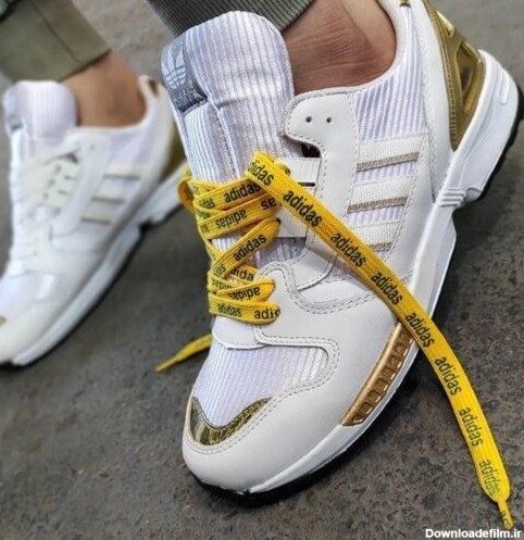 عکس کفش آدیداس سفید طلایی