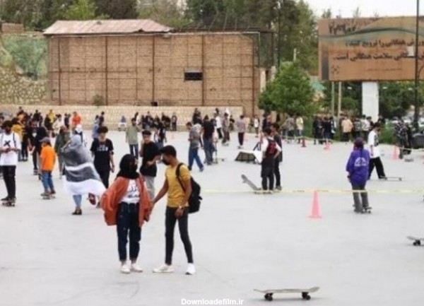 دختران شیرازی که کشف حجاب کردند ضدانقلاب نیستند - تابناک | TABNAK