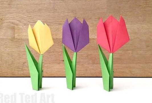 کاردستی ساخت گل با کاغذهای رنگی