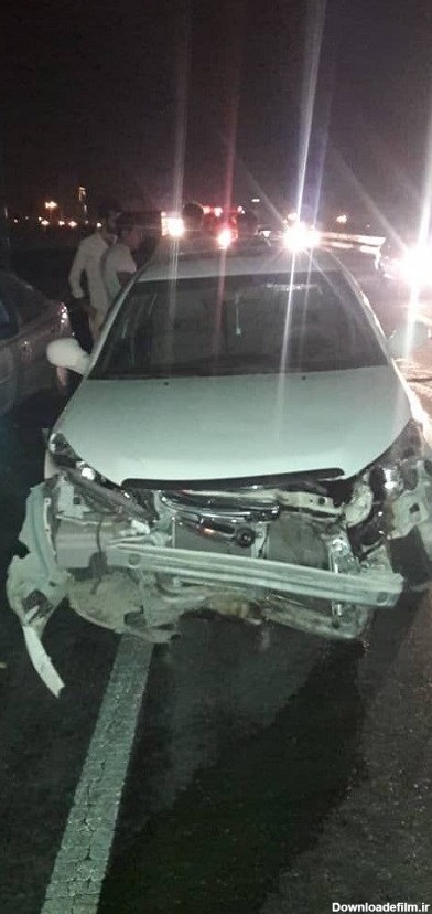 عکس ماشین تصادف کرده در شب