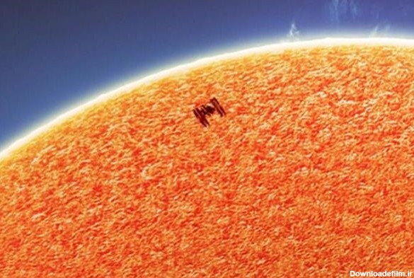 تصویر ایستگاه فضایی بین المللی با پس زمینه ماه و خورشید ثبت شد ...