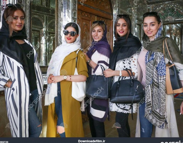 شيراز 20 آوریل 2017 گروه جوان زنان مسلمان ایرانی در برجسته معروف ...