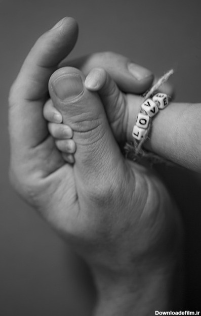 والدین پدر کودک دست نوزاد توسط OffiDocs برای