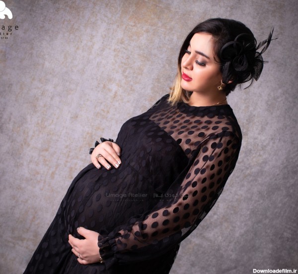 آتلیه بارداری به همراه لباس بارداری