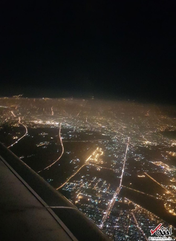 نمایی از آلودگی هوای تهران از کابین هواپیما
