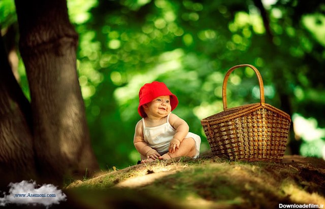عکس زیبا از بچه ای در دل طبیعت