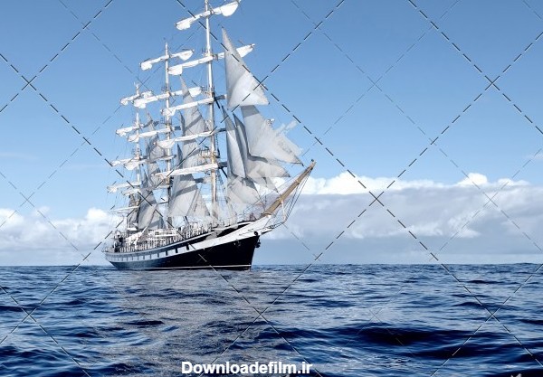 عکس دریا در کشتی