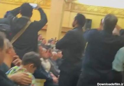 ویدئو پربازدید از آوازخوانی هواداران گلپا در مسجد